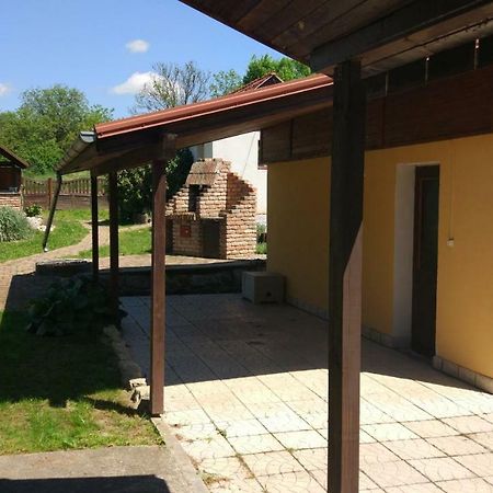 Holiday Home Mia Belá 外观 照片